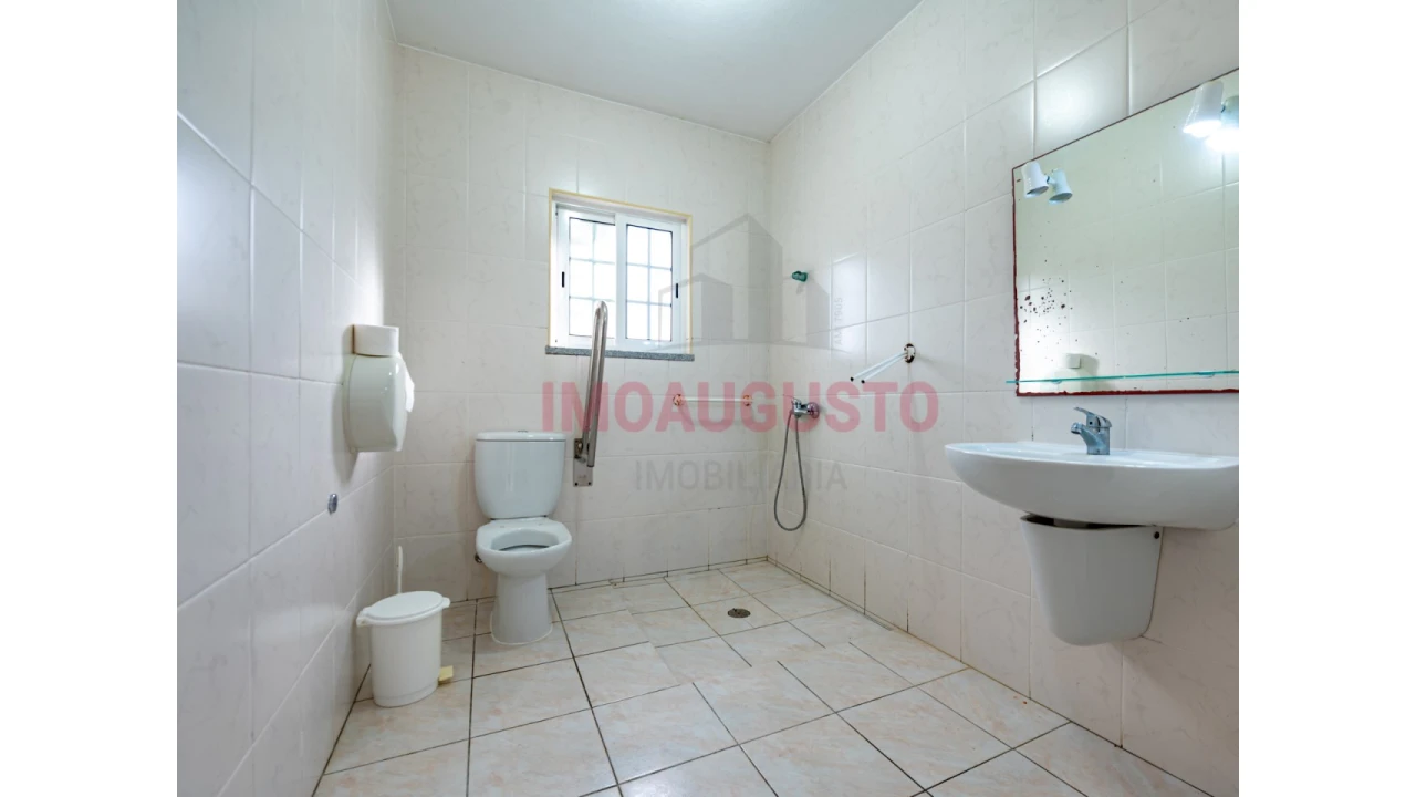 Moradia T4 para Venda em Freixo Foto 36