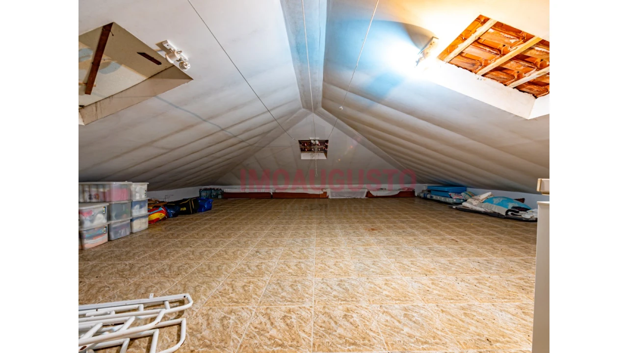 Moradia T4 para Venda em Freixo Foto 38