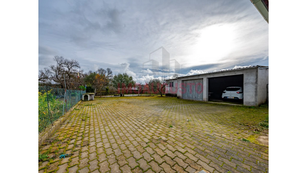 Moradia T4 para Venda em Freixo Foto 40