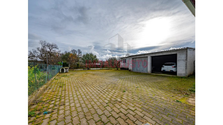 Moradia T4 para Venda em Freixo Foto 40