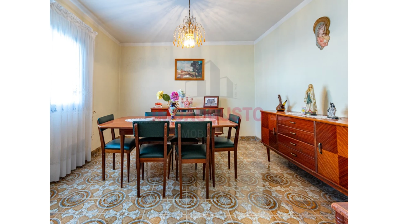 Moradia T4 para Venda em Vale de Espinho Foto 7