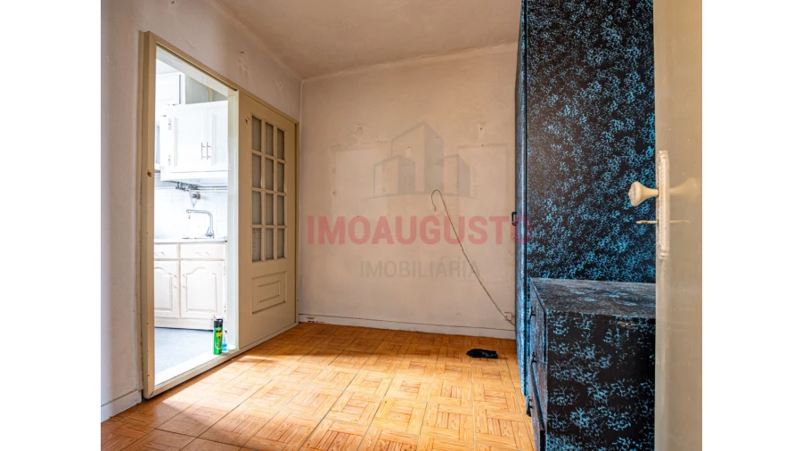 Moradia T2 para Venda em Paranhos Foto 12