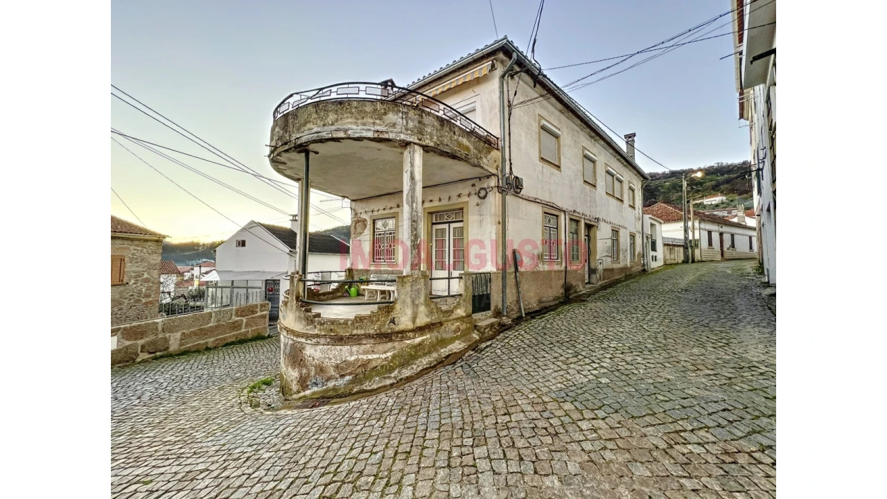 Moradia T6 para Venda em Gonçalo Foto 1