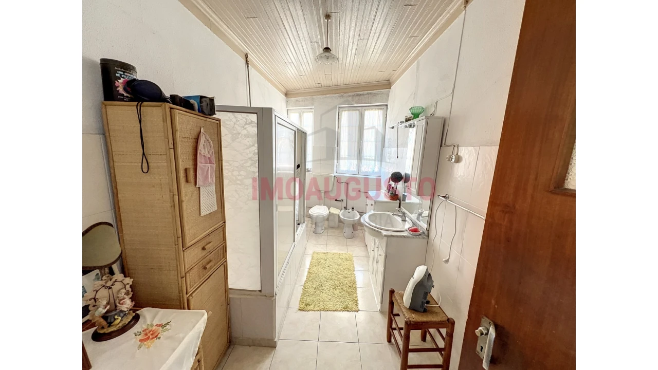 Moradia T6 para Venda em Gonçalo Foto 17