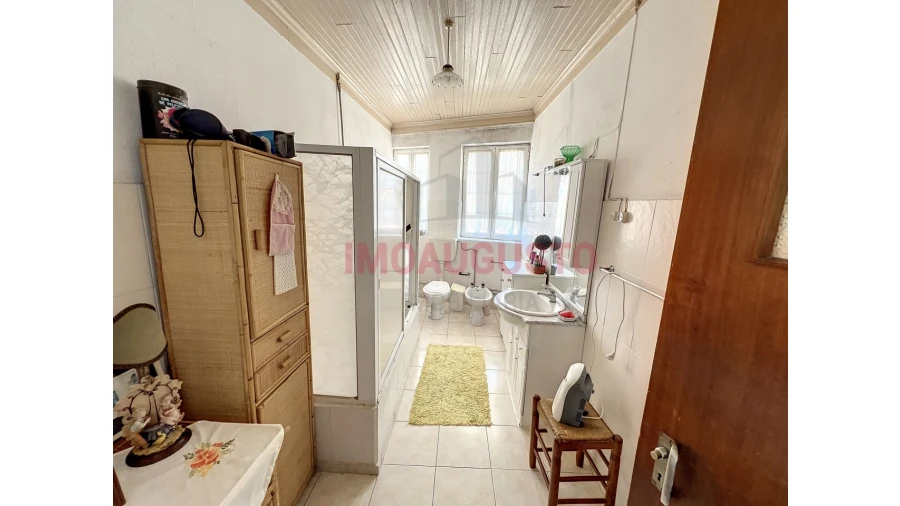 Moradia T6 para Venda em Gonçalo Foto 17