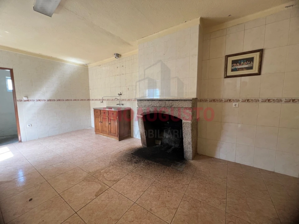 Moradia T2 para Venda em Souro Pires Foto 3