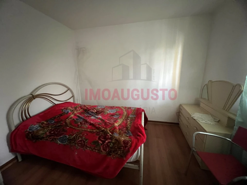 Moradia T2 para Venda em Souro Pires Foto 6