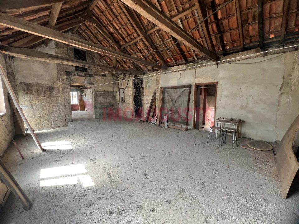 Moradia T2 para Venda em Souro Pires Foto 17