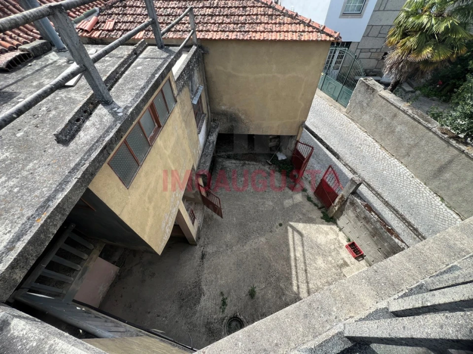 Moradia T2 para Venda em Souro Pires Foto 20