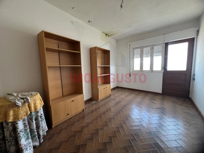 Moradia T2 para Venda em Souro Pires Foto 8
