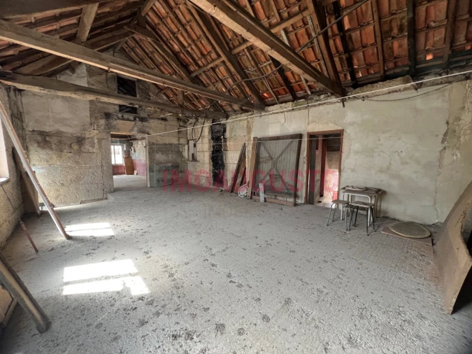 Moradia T2 para Venda em Souro Pires Foto 17