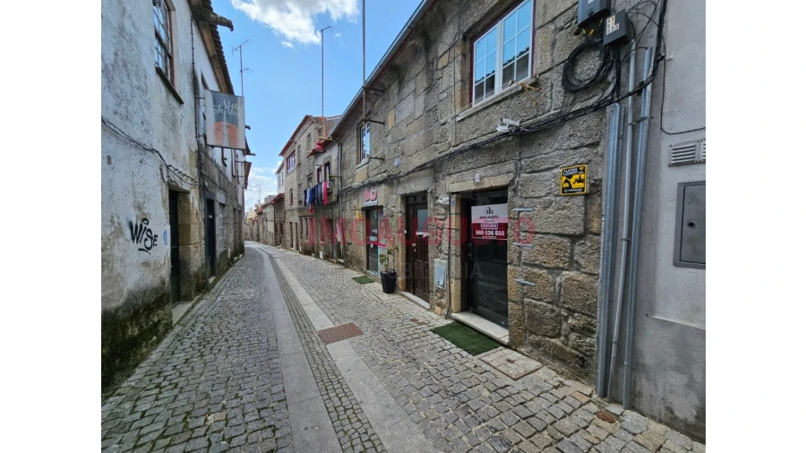 Loja para Arrendamento em Guarda