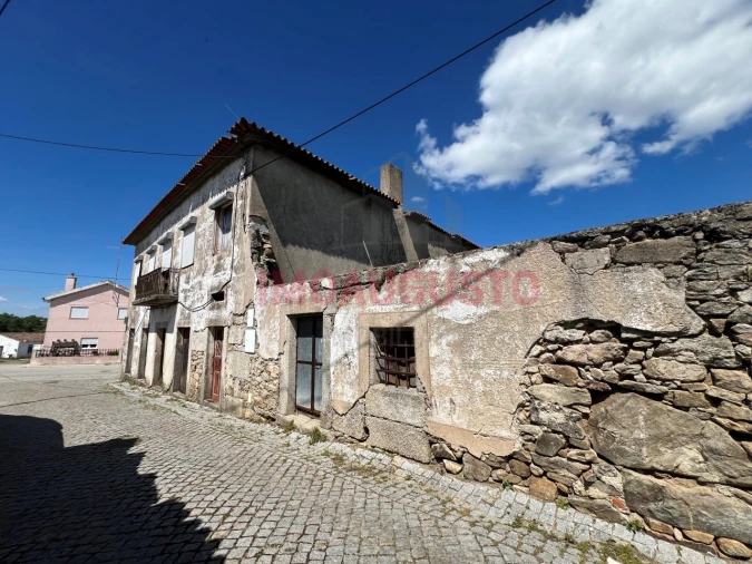 Moradia T4 para Venda em Vale da Mula Foto 4