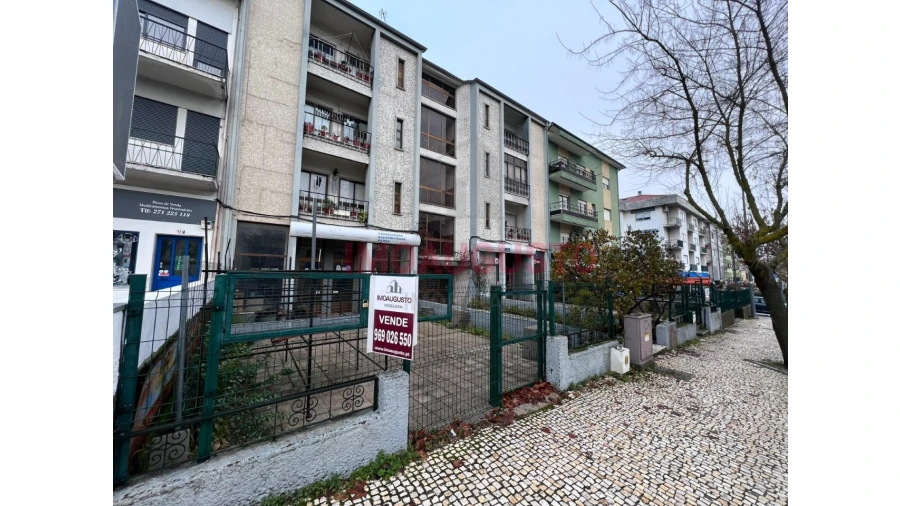 Loja para Venda em Guarda