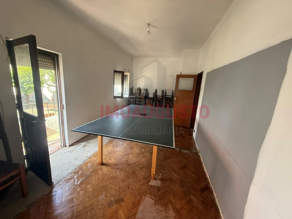 Moradia T4 para Venda em Souto Foto 6