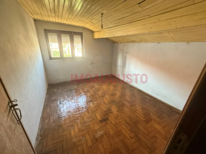 Moradia T4 para Venda em Souto Foto 10