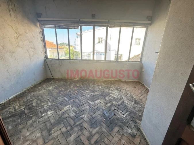 Moradia T4 para Venda em Souto Foto 19