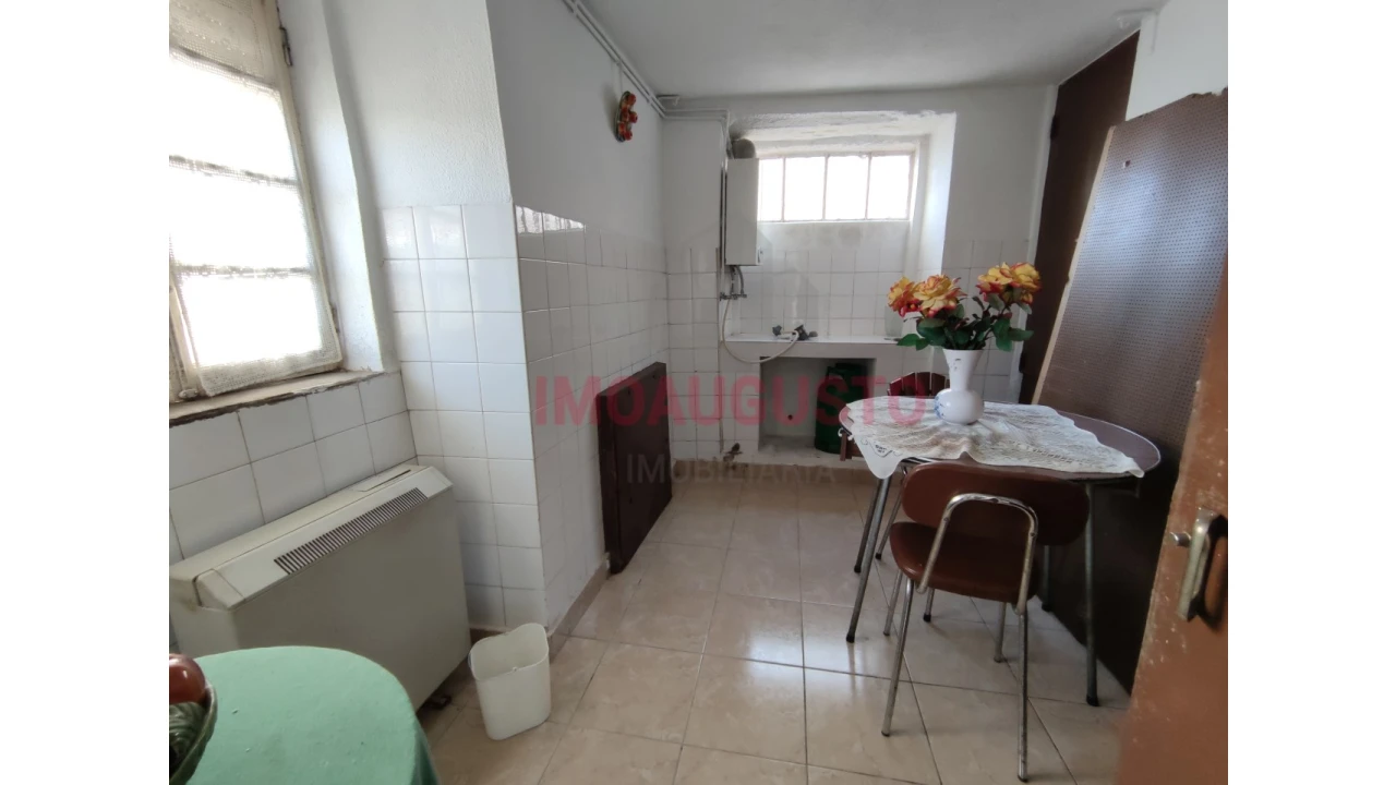 Moradia T2 para Venda em Corujeira e Trinta Foto 4