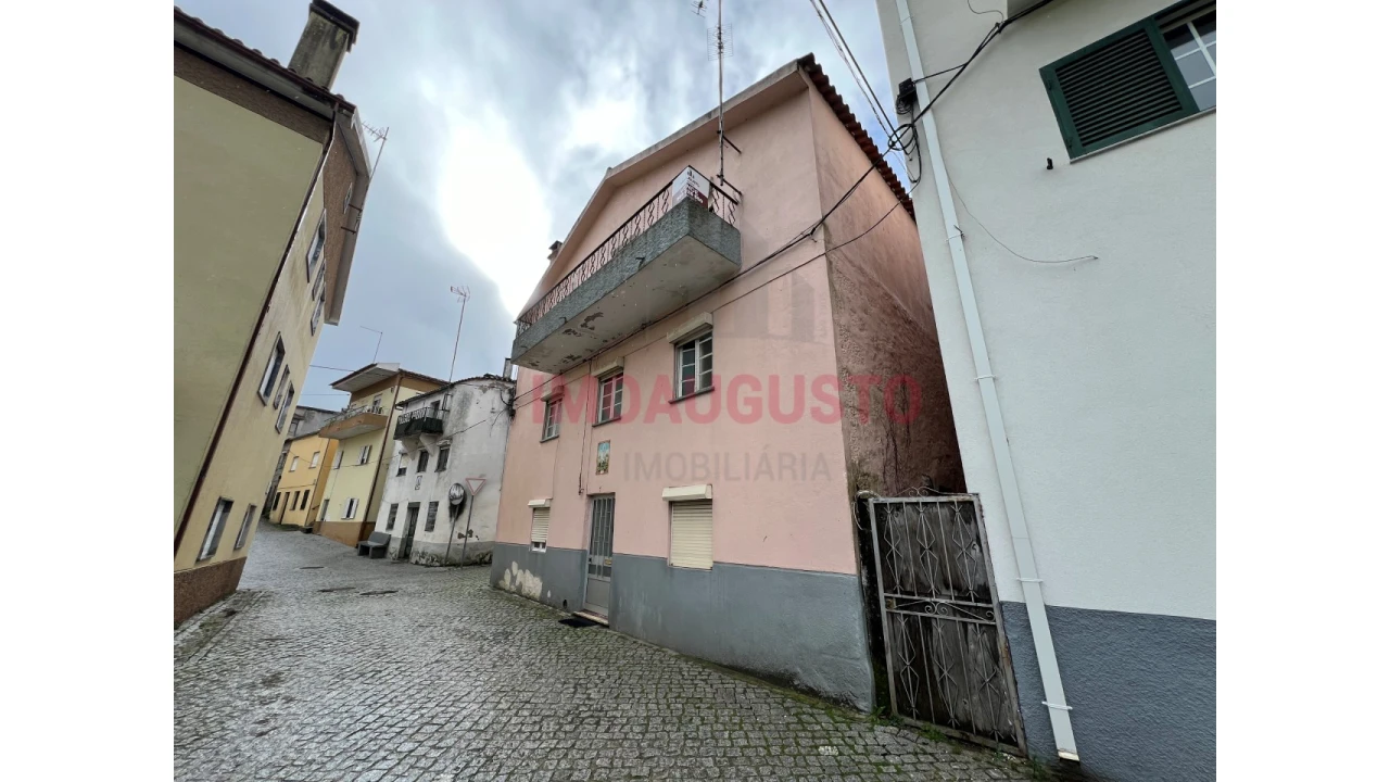 Moradia T2 para Venda em Corujeira e Trinta Foto 3