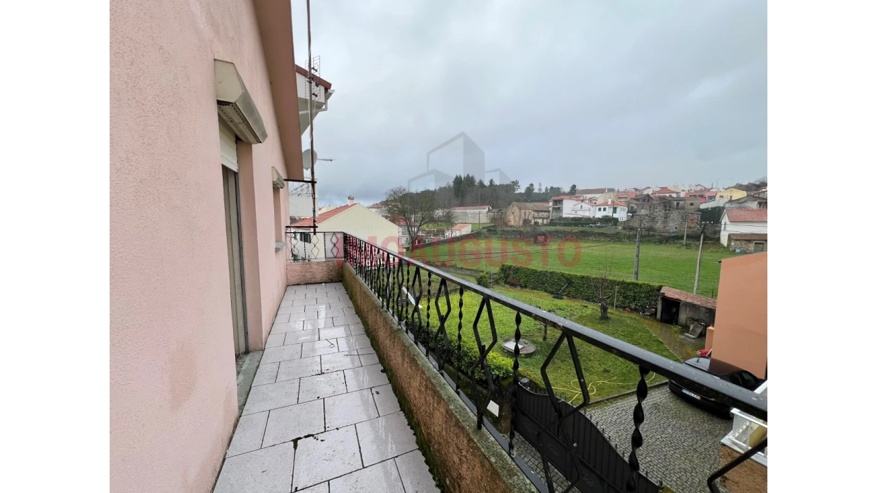Moradia T2 para Venda em Corujeira e Trinta Foto 13