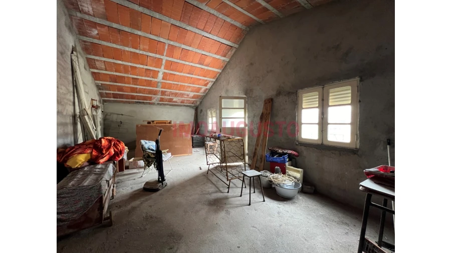 Moradia T2 para Venda em Corujeira e Trinta Foto 12