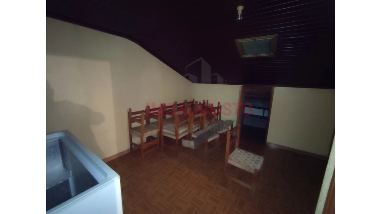 Moradia T3 para Venda em Pinzio Foto 16