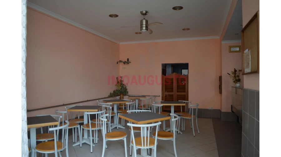 Loja para Venda em Trancoso (São Pedro e Santa Maria) e Souto Maior Foto 2