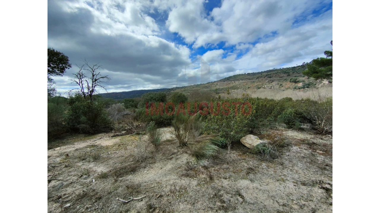 Terreno para Venda em Almeida Foto 4