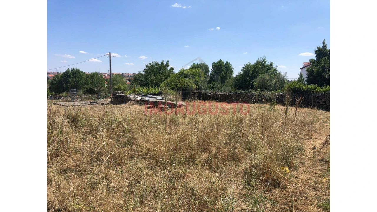 Terreno para Venda em Vilar Formoso Foto 1
