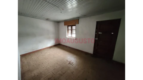 Moradia T4 para Venda em Guarda