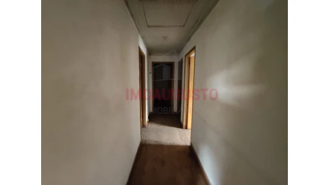 Moradia T4 para Venda em Guarda