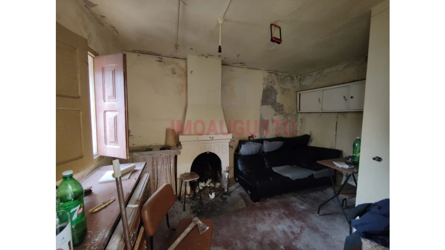 Moradia T4 para Venda em Guarda Foto 8