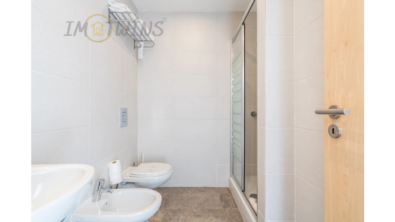 Apartamento T2 para Venda em Mexilhoeira Grande Foto 22