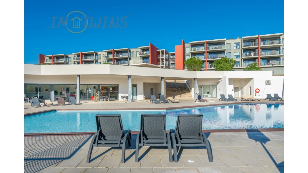 Apartamento T3 para Venda em Mexilhoeira Grande Foto 3