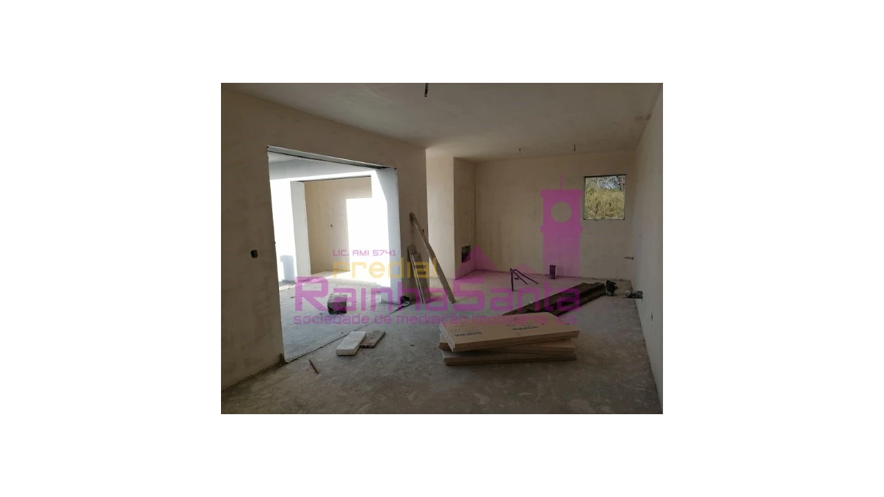 Moradia T3 para Venda em Antuzede e Vil de Matos Foto 13