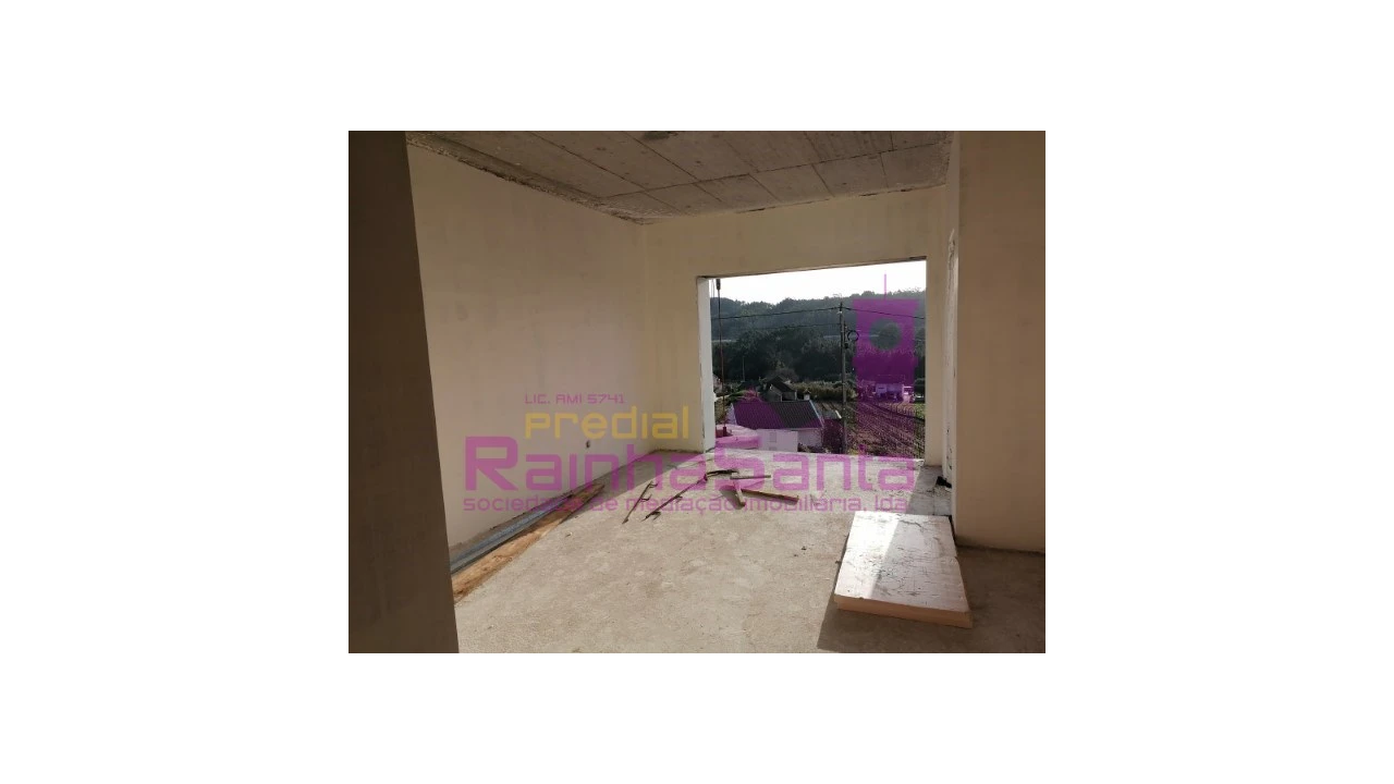 Moradia T3 para Venda em Antuzede e Vil de Matos Foto 16