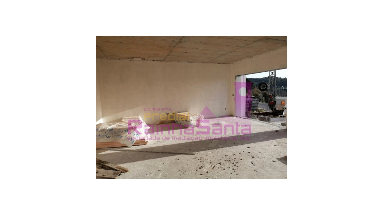 Moradia T3 para Venda em Antuzede e Vil de Matos Foto 22