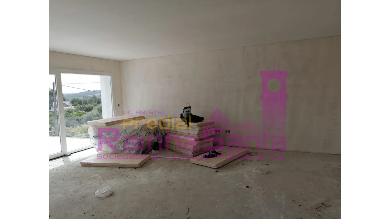 Moradia T3 para Venda em Antuzede e Vil de Matos Foto 34
