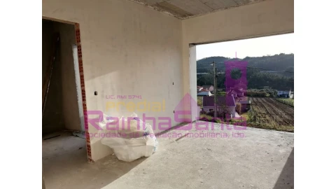 Moradia T3 para Venda em Antuzede e Vil de Matos