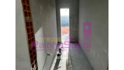 Moradia T3 para Venda em Antuzede e Vil de Matos