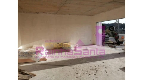 Moradia T3 para Venda em Antuzede e Vil de Matos