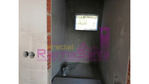 Moradia T3 para Venda em Antuzede e Vil de Matos
