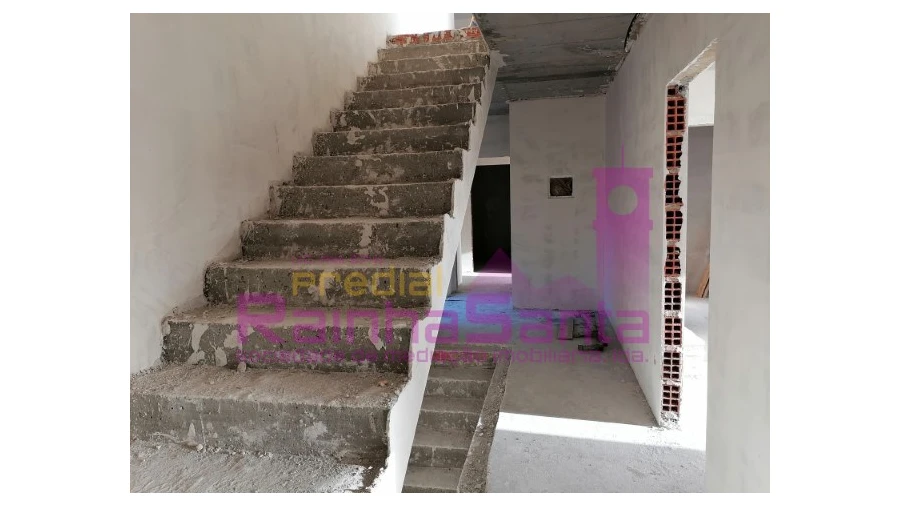 Moradia T3 para Venda em Antuzede e Vil de Matos Foto 5