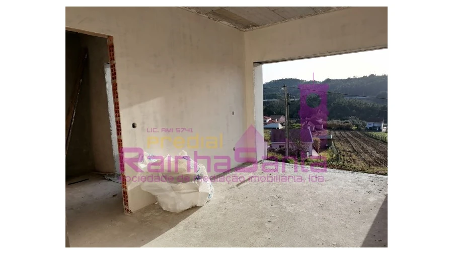 Moradia T3 para Venda em Antuzede e Vil de Matos Foto 8