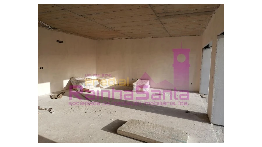 Moradia T3 para Venda em Antuzede e Vil de Matos Foto 15