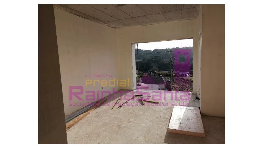 Moradia T3 para Venda em Antuzede e Vil de Matos Foto 16