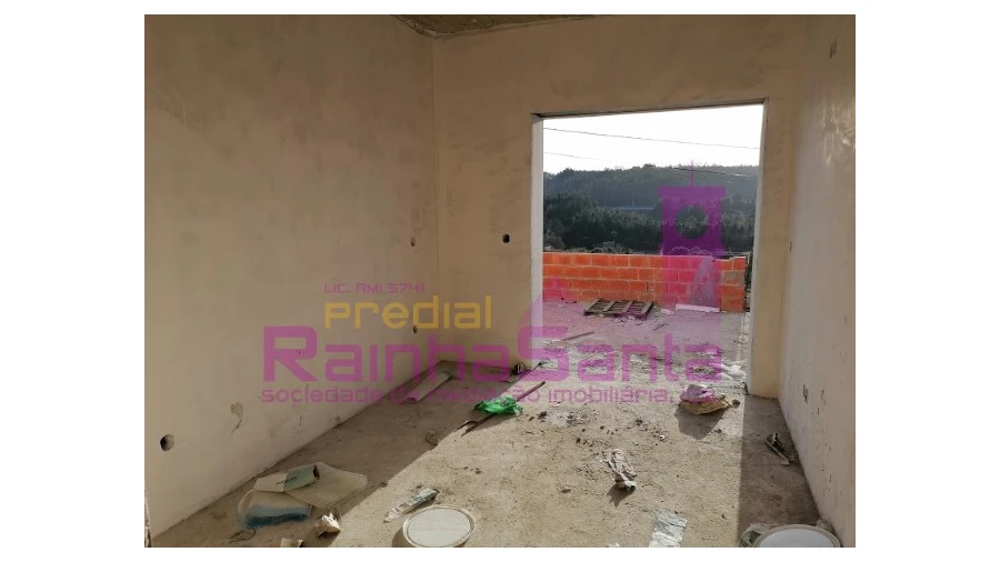 Moradia T3 para Venda em Antuzede e Vil de Matos Foto 18
