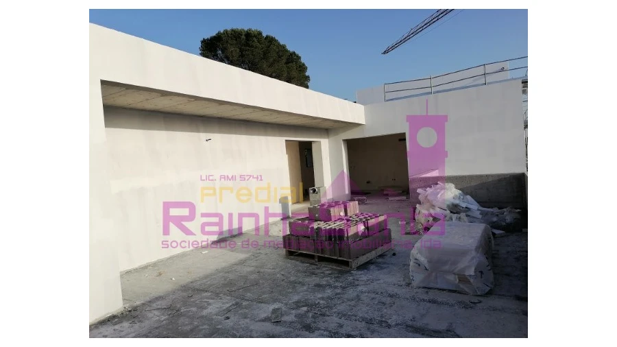 Moradia T3 para Venda em Antuzede e Vil de Matos Foto 24