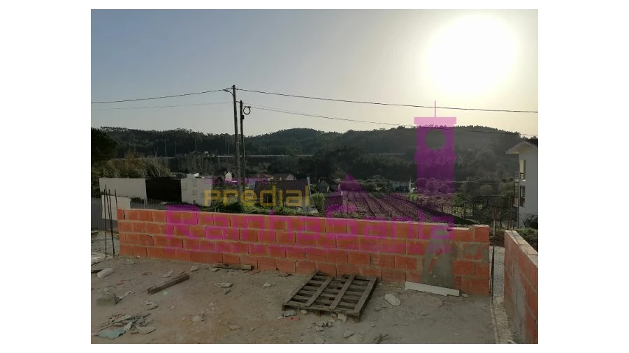 Moradia T3 para Venda em Antuzede e Vil de Matos Foto 28