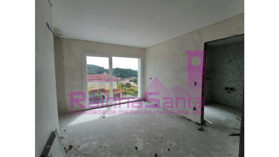 Moradia T3 para Venda em Antuzede e Vil de Matos Foto 37